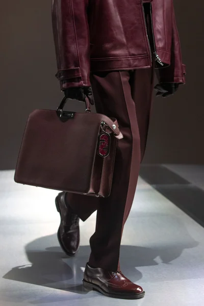 Look 11
